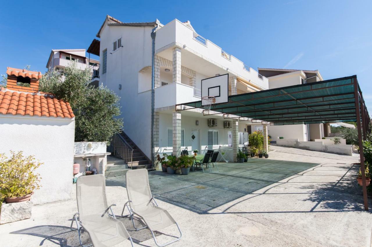 Apartmani Zana Okrug Gornji Kültér fotó