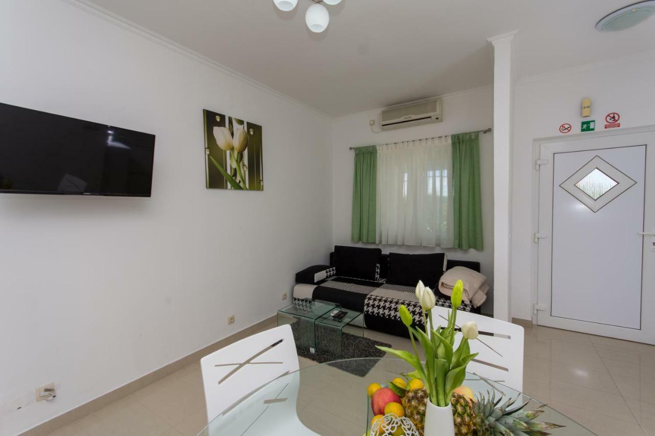 Apartmani Zana Okrug Gornji Kültér fotó